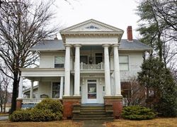 E Pells St, Paxton - IL