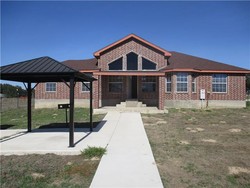 Trophy Ln, Poteet - TX