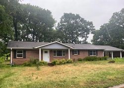 Lincoln Dr, Charleston - AR