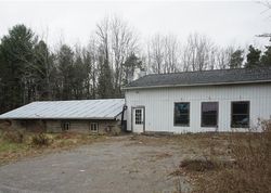 Perry Rd, Le Roy - NY