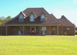 Clay Pond Dr, Oakland - TN