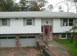 Mack Dr, Nashport - OH