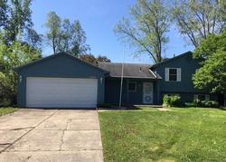 Ashley Dr, Lake Orion - MI