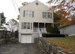 Brookside Dr, Darien - CT