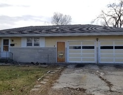 Monroe Ave, Charleston - IL