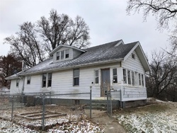 E Jefferson St, Vandalia - IL