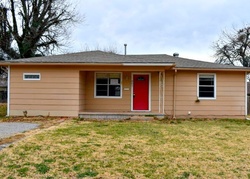 W Apache St, Marlow - OK