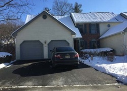 Goldfinch Ct, Hackettstown - NJ