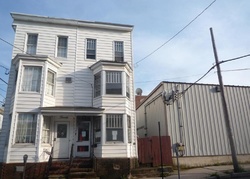 E Lloyd St, Shenandoah - PA