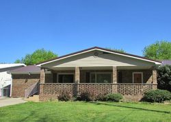 Apple St, Thelma - KY