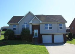 Rolling Creek Dr, Jeffersonville - IN