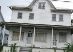 W Main St, Valley View - PA
