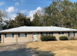 Cole Dr, Franklin - LA