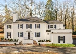 Saint Nicholas Rd, Darien - CT