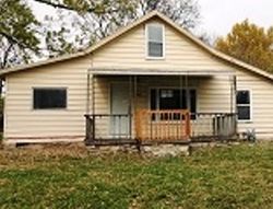 Sycamore St, Harrisonville - MO