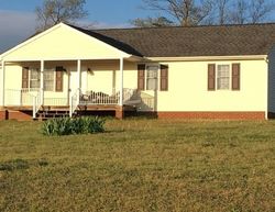 Pond Dr, Dunnsville - VA