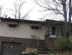 Spring Valley Cir, Huntington - WV