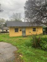 S Spruce St, Vidalia - LA