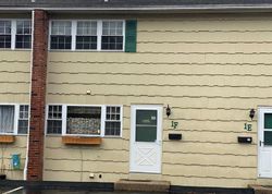 Porter Ave Apt 1f, Naugatuck - CT