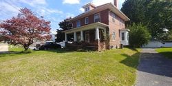 E Wall St, Leesport - PA