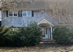 Langley Ln, Old Westbury - NY