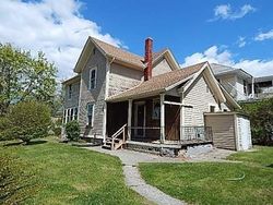 7th St, Turners Falls - MA