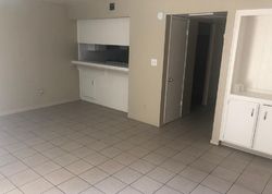 Ashe Rd Apt 32, Bakersfield - CA