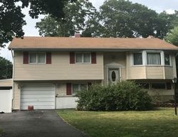 Reed St, Hauppauge - NY