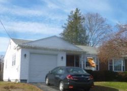 Woodcrest Dr, Riverside - RI