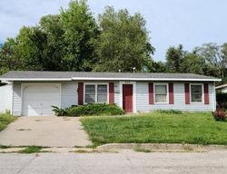 E Mckissock St, Knob Noster - MO