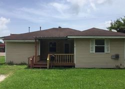 Schoolview Dr, Bridge City - TX
