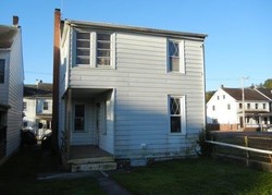 Macomb St, New Philadelphia - PA