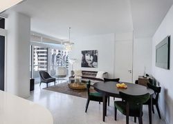 Collins Ave Apt 8d, Miami Beach - FL