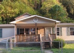 Dry Branch Dr, Charleston - WV