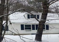 Bluff Cir, New Gloucester - ME