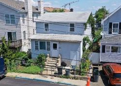 4th St, Highlands - NJ