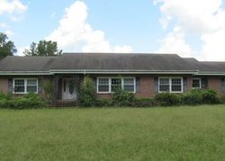 Meadowbrook Ln, Warsaw - NC