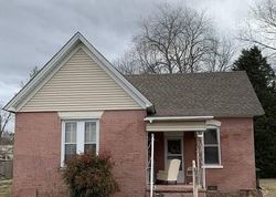 N Hollis Ave, Sharon - TN