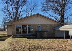 Randolph Dr, Centralia - IL