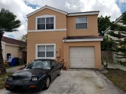 Mohawk Ter, Pompano Beach - FL