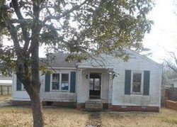 Circle Dr, Lake Village - AR