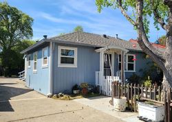 2nd St, Novato - CA