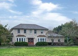Watchogue Ave, East Moriches - NY