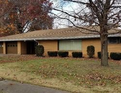 9th Ave E, Oskaloosa - IA