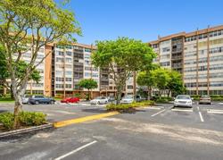 Saint Charles Pl Apt 222, Hollywood - FL