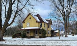 E Main St, Vanderbilt - MI