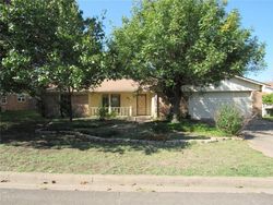 Monterrey Dr, Hewitt - TX