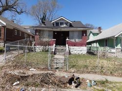 College Ave, Kansas City - MO