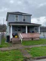Jackson Ave, Huntington - WV