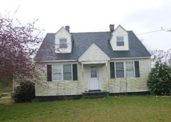 Lake Rd, Lottsburg - VA